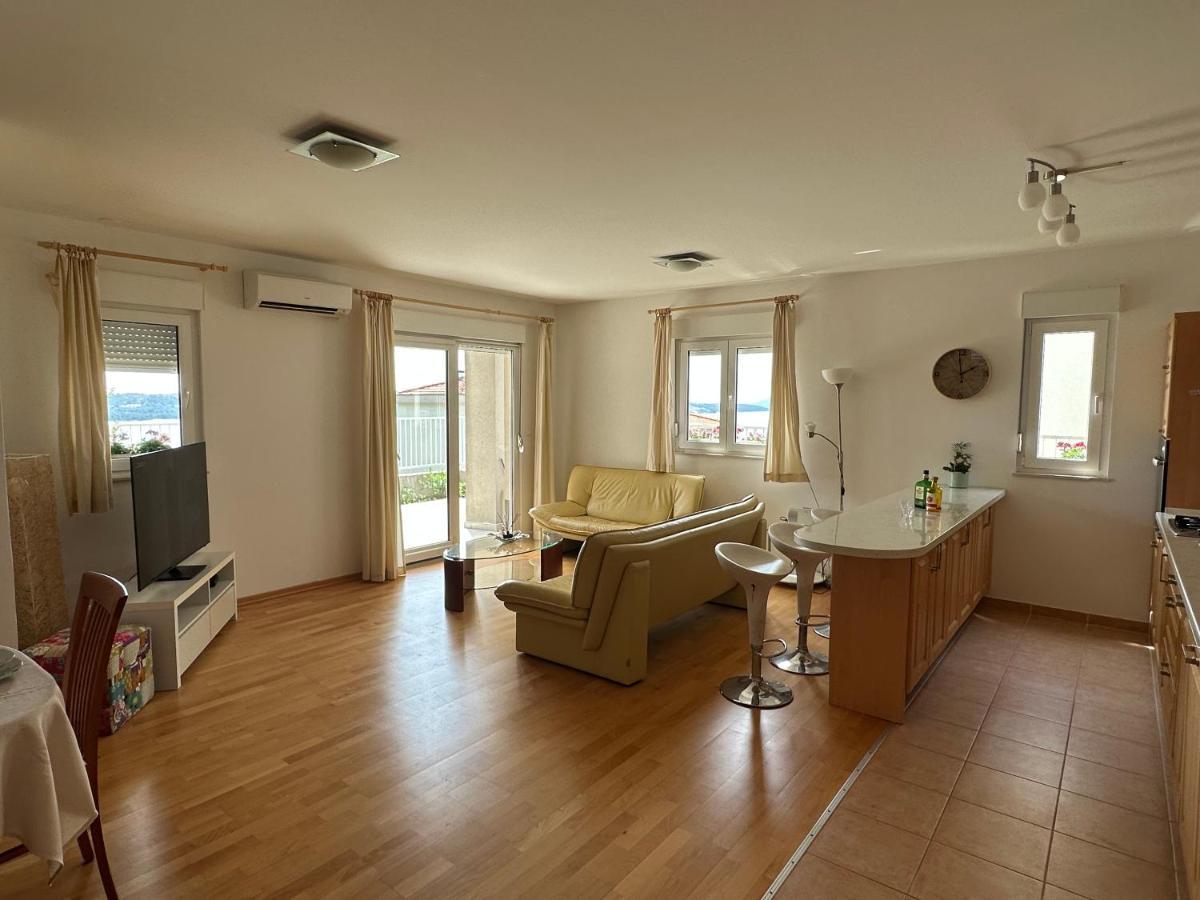 Aurora Luxury Apartment تروغير المظهر الخارجي الصورة