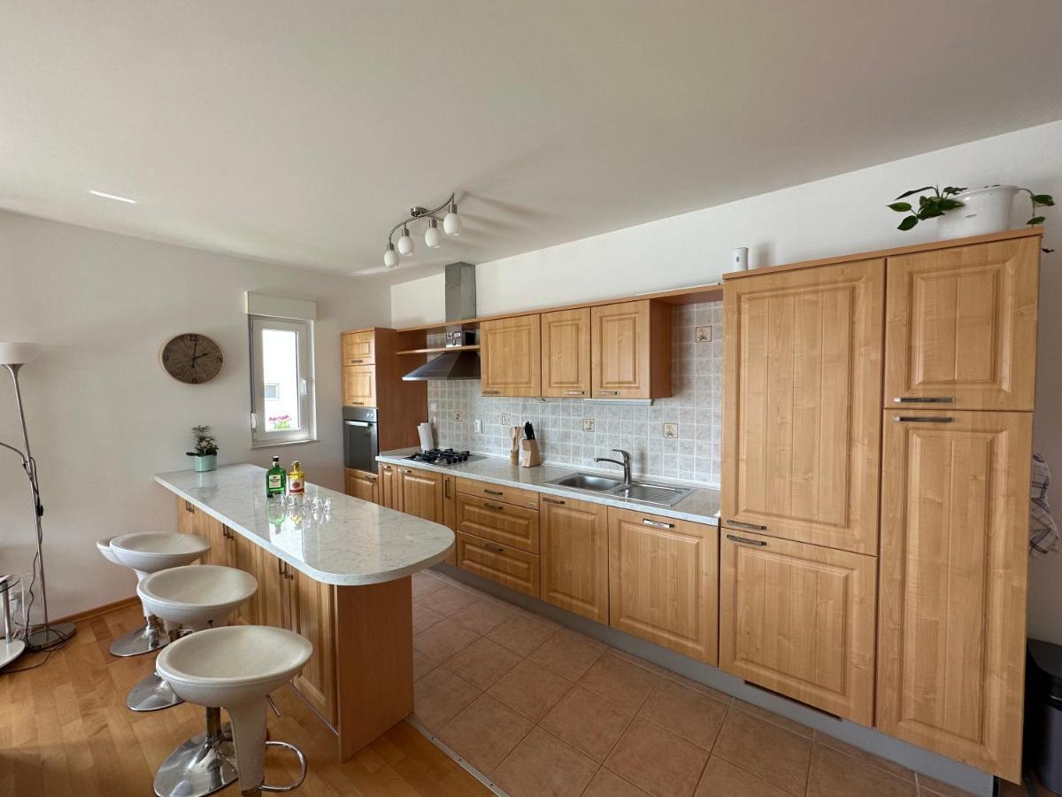 Aurora Luxury Apartment تروغير المظهر الخارجي الصورة