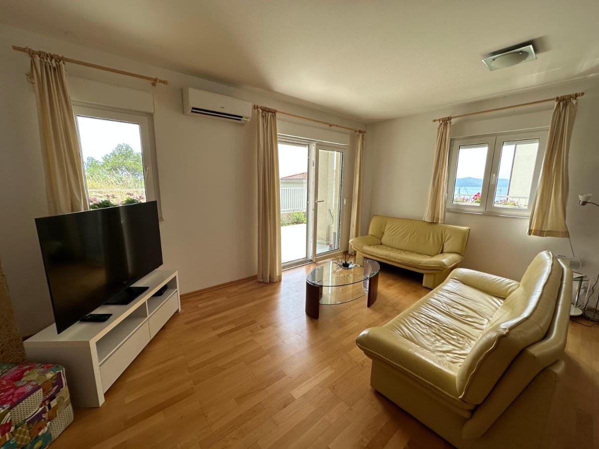 Aurora Luxury Apartment تروغير المظهر الخارجي الصورة