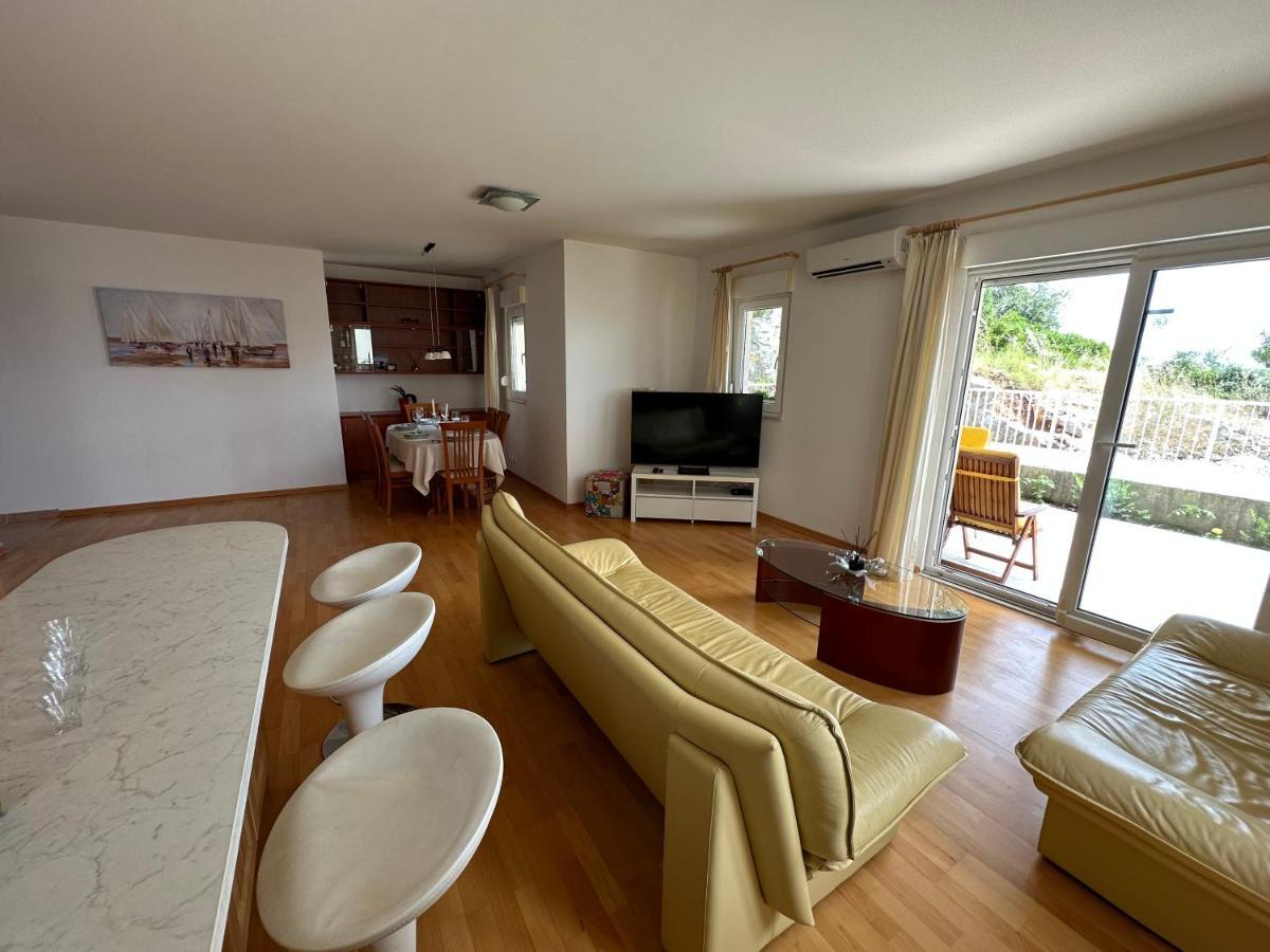 Aurora Luxury Apartment تروغير المظهر الخارجي الصورة