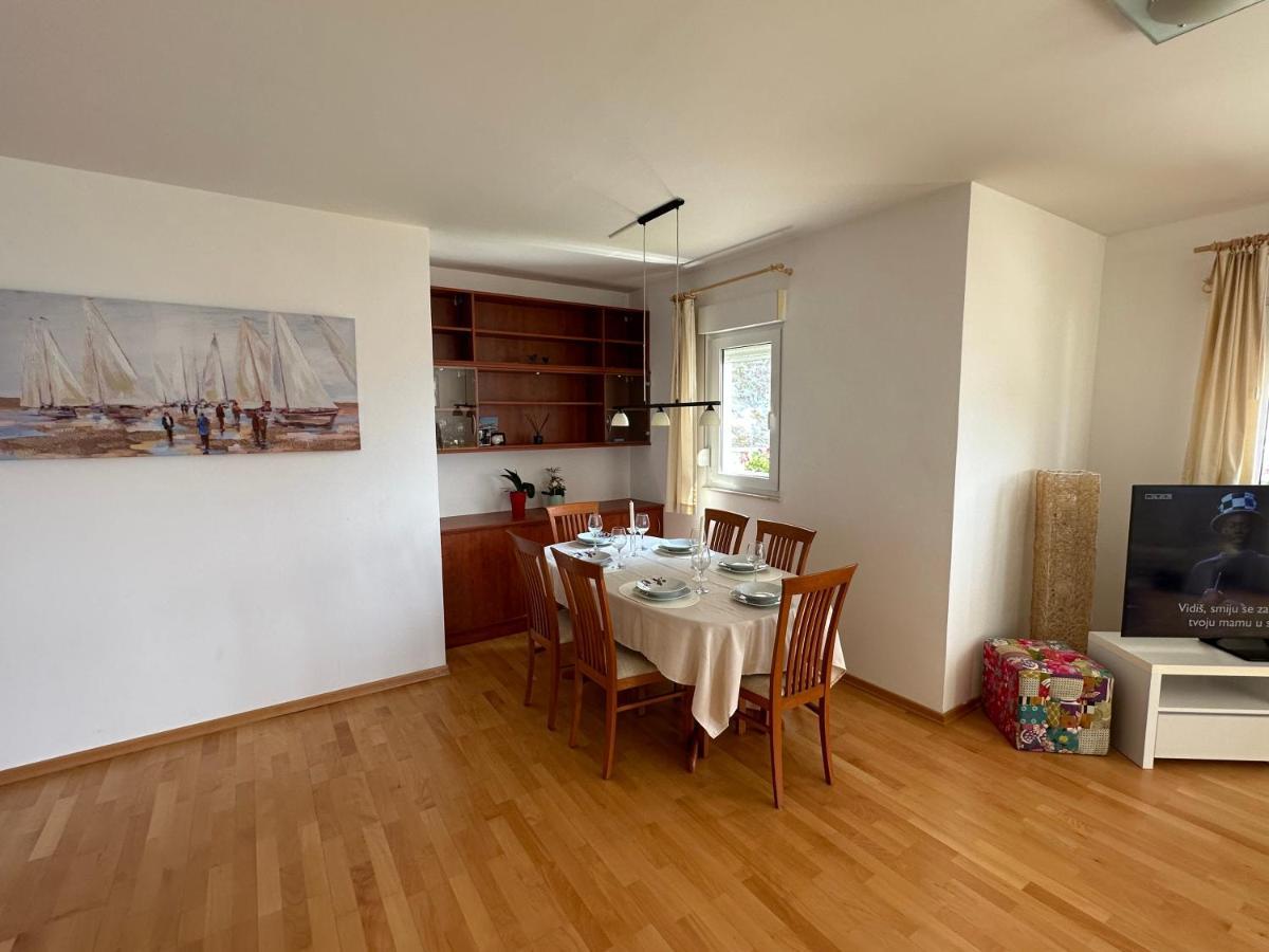 Aurora Luxury Apartment تروغير المظهر الخارجي الصورة