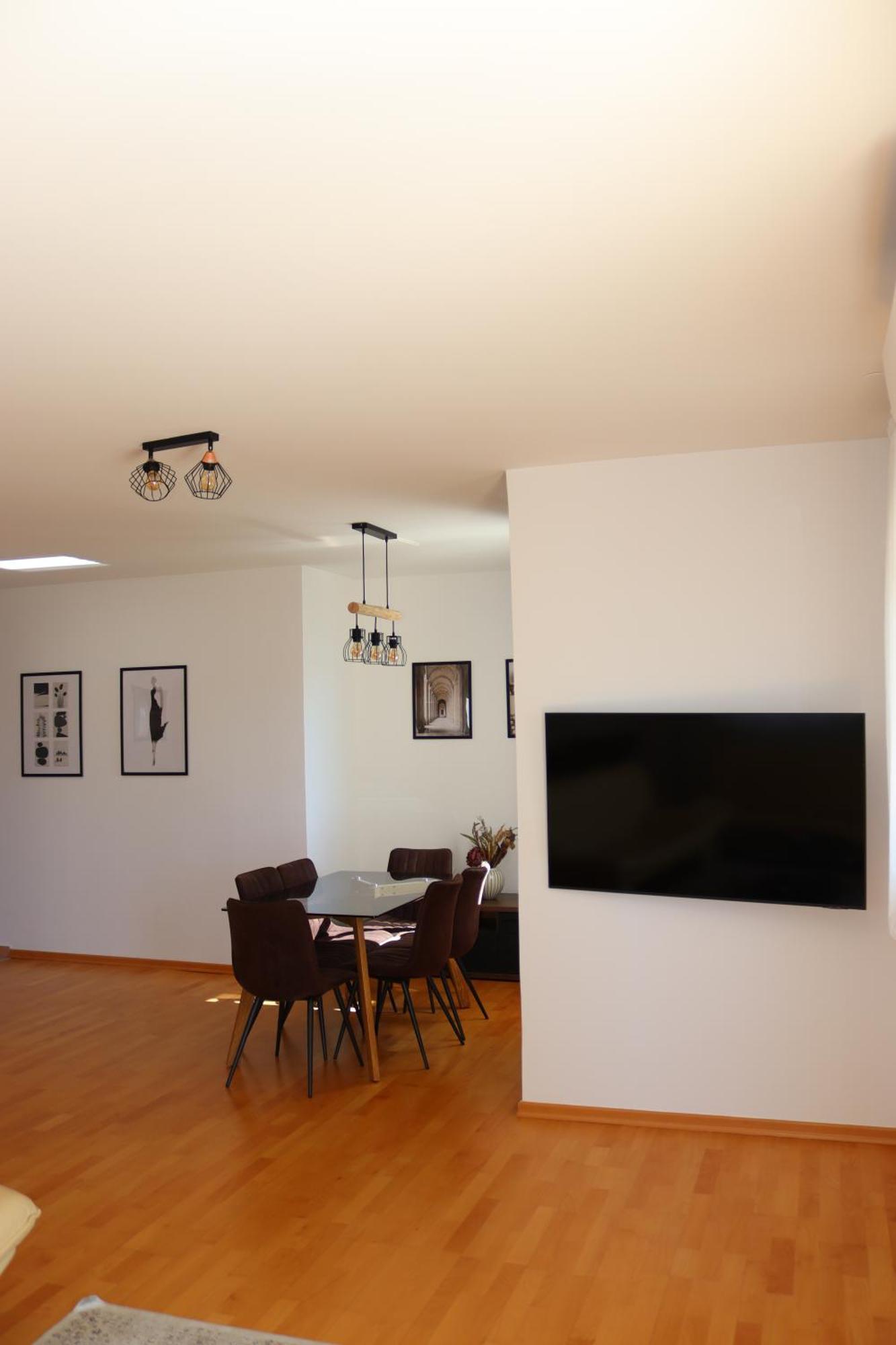 Aurora Luxury Apartment تروغير المظهر الخارجي الصورة
