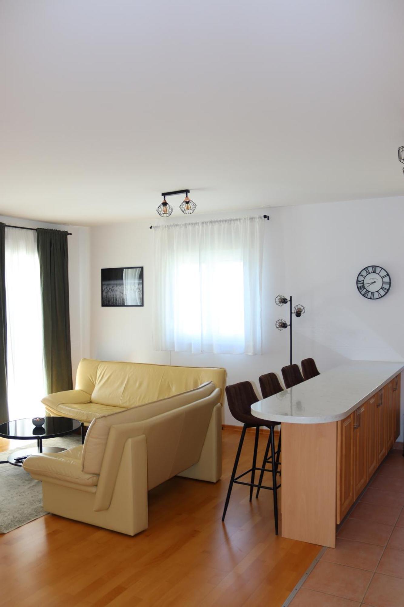 Aurora Luxury Apartment تروغير المظهر الخارجي الصورة