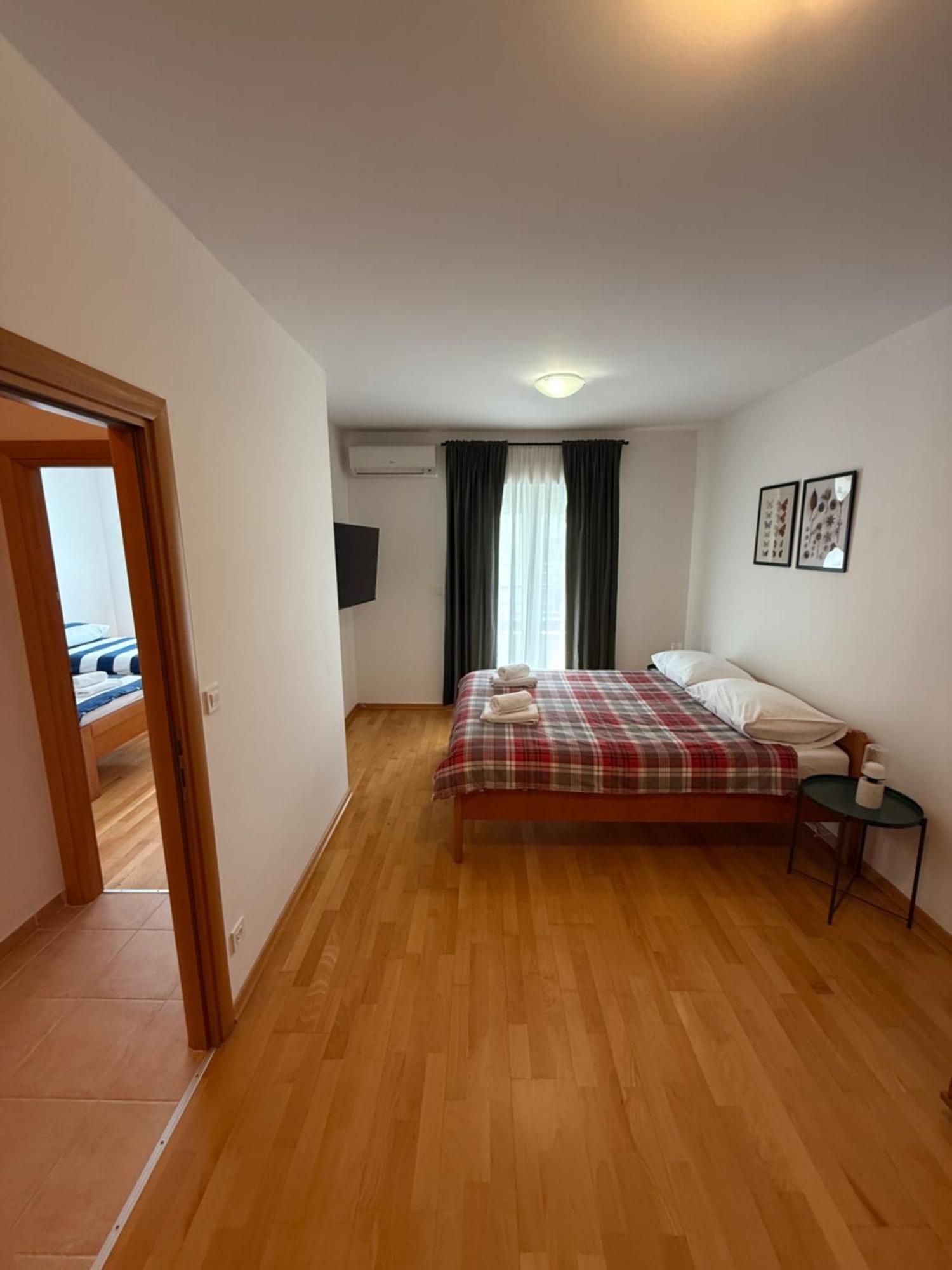 Aurora Luxury Apartment تروغير المظهر الخارجي الصورة